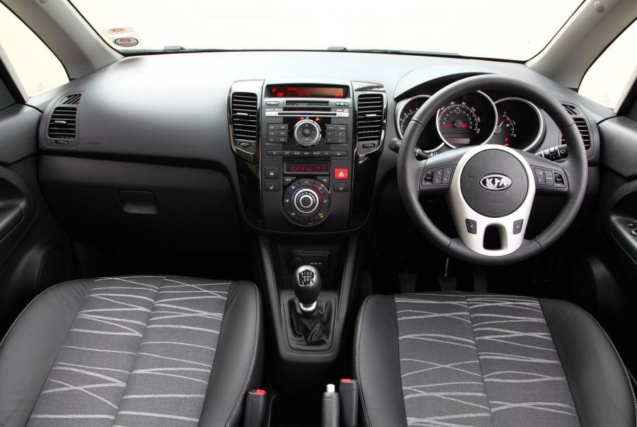  Kia Venga 2012 года  (фото 5 из 27)
